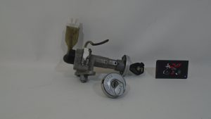 CONJUNTO CERRADURAS + TAPON DE GASOLINA + LLAVE SYM GTS 300i EVO